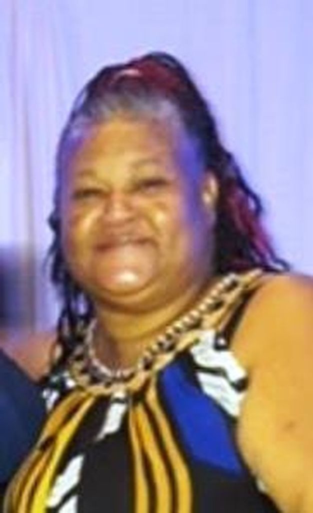 Miss Gloria Childs Profile Photo