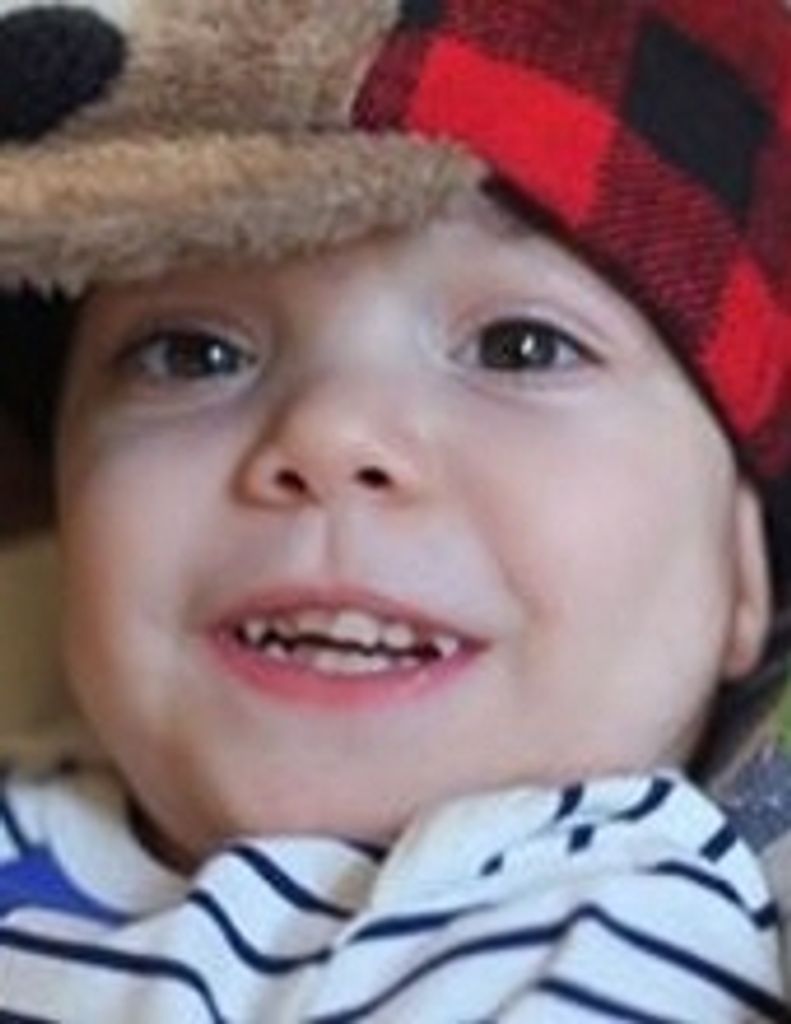 Gideon David "Auggie" Irons