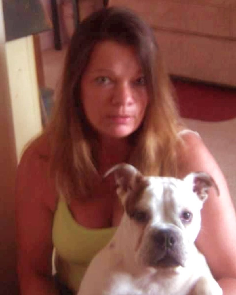Carol Lynn Graves Profile Photo