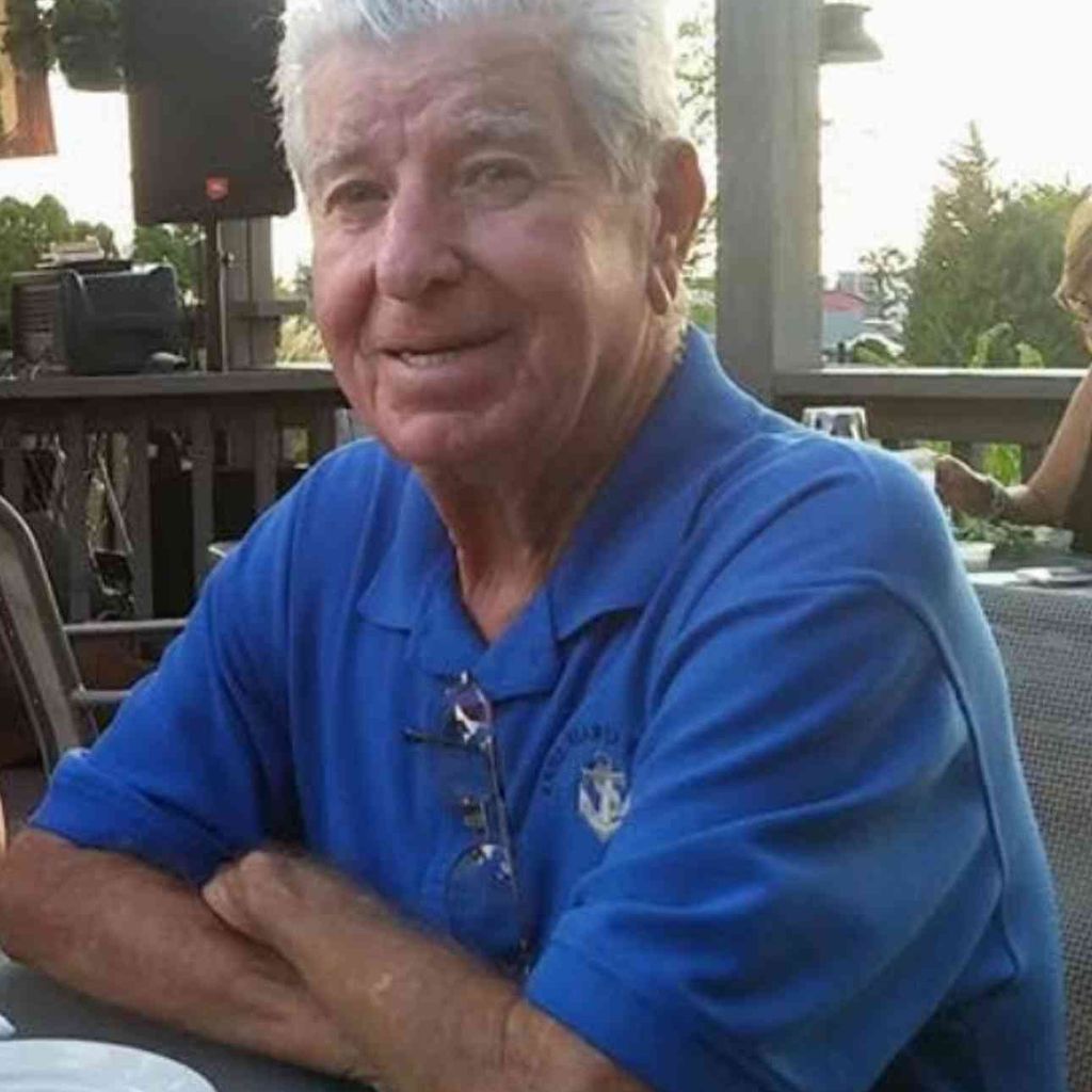 Louis Dezsi Profile Photo