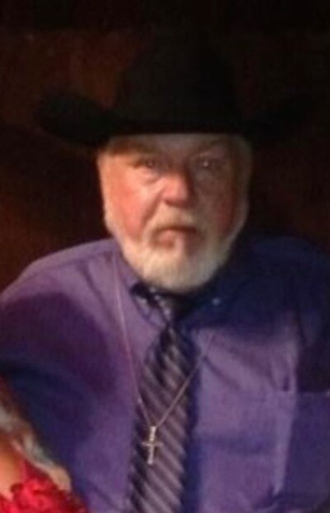 Tom James Roberts Profile Photo