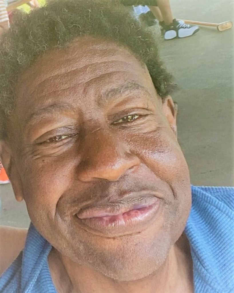 Robert Henderson Profile Photo