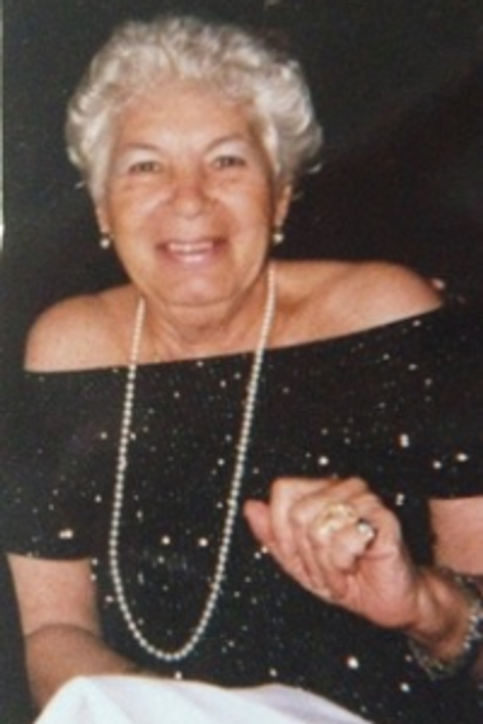 Mikki  Du Pont