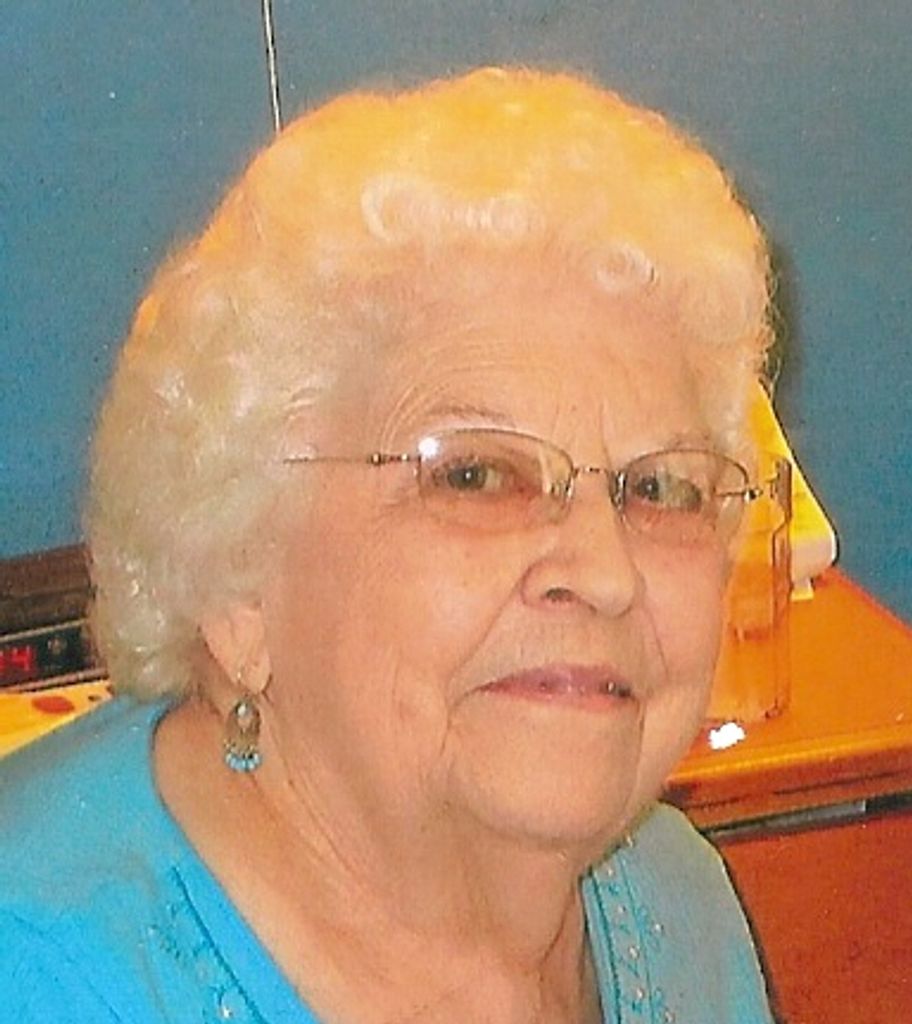 Leola (Lee) Mable (Penfield)  Blood