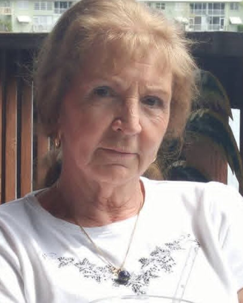 Ercie Yvonne Brayton