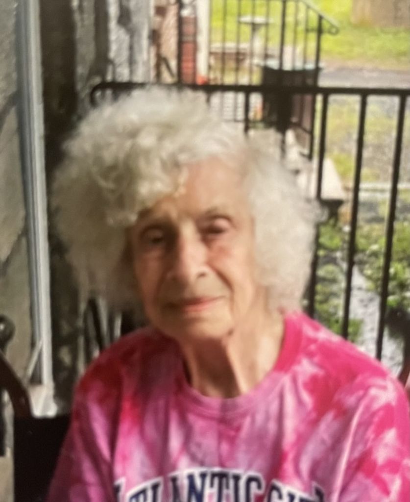 Claire K Falcetano Profile Photo