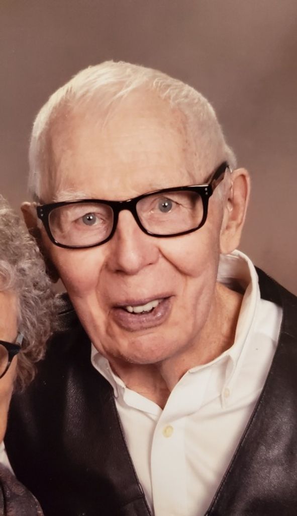 Virgil E. Youngblom Profile Photo