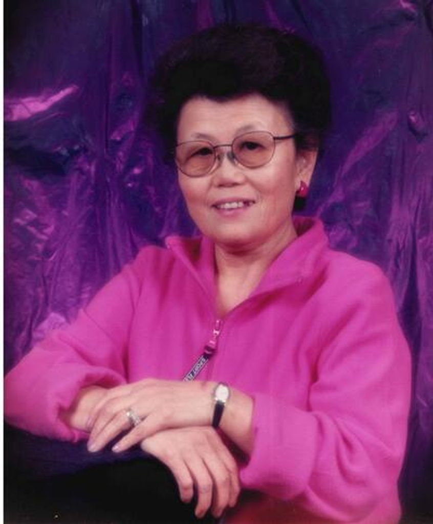 Hi Kyung "Mama Oggie" Germany Profile Photo
