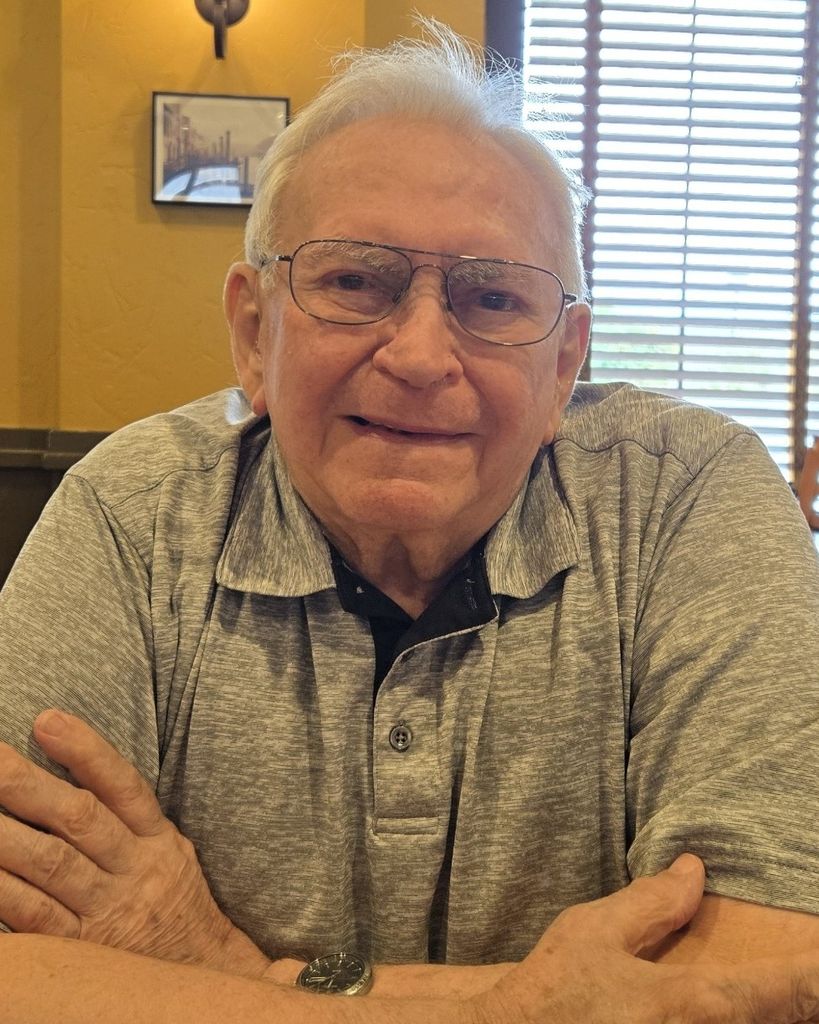 Roy Lorenzo Munson Profile Photo