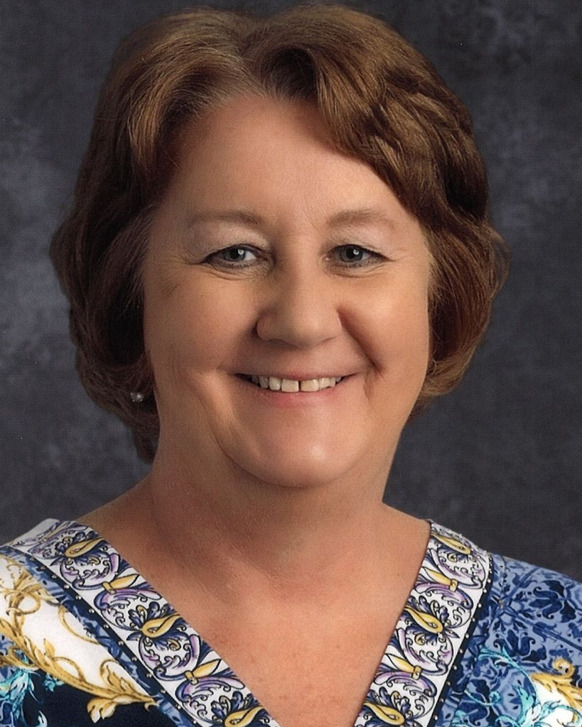 Lisa Robinson Profile Photo