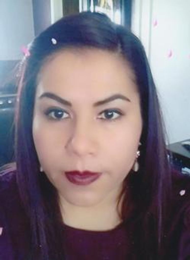 Velia Alvarado Profile Photo