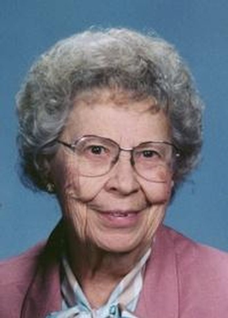 Evelyn Olive Lamparek
