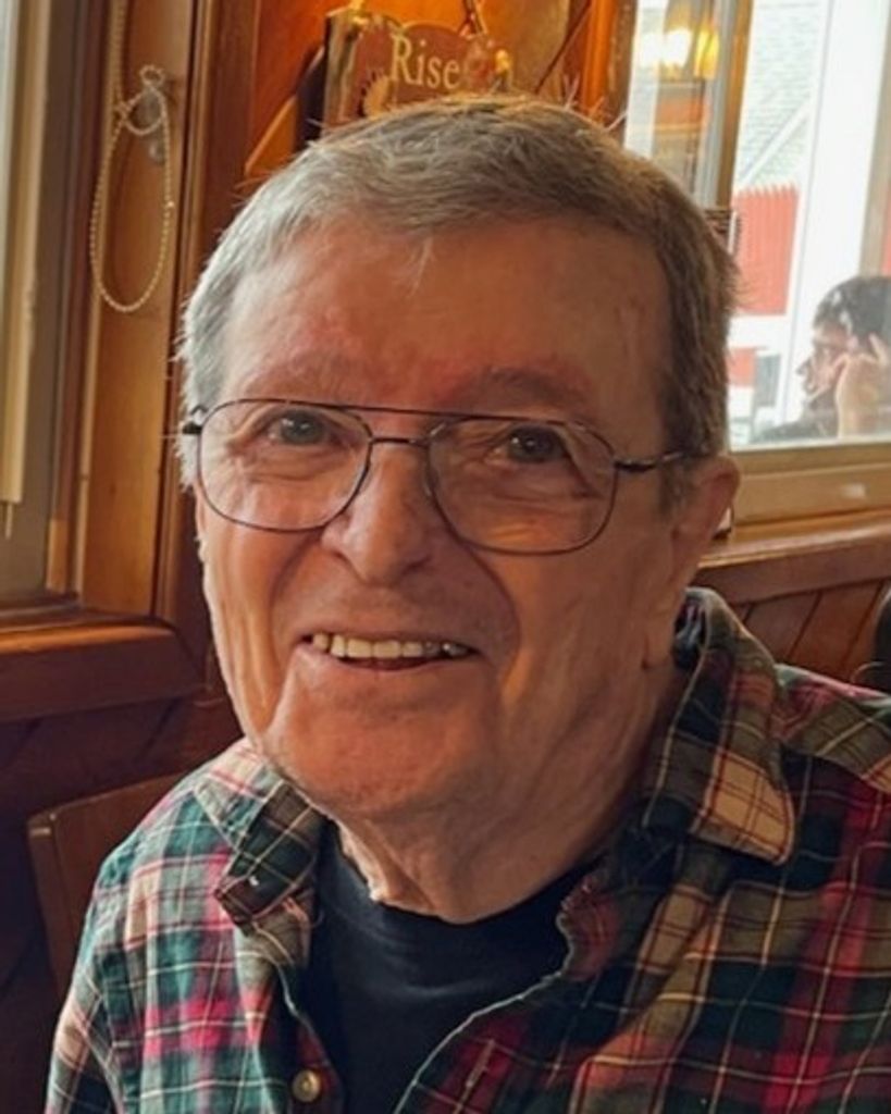 Robert Woolsey King