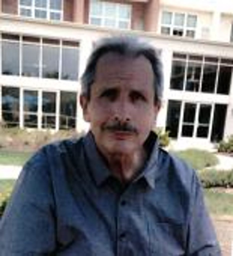 Daniel Edward Stefanski Profile Photo