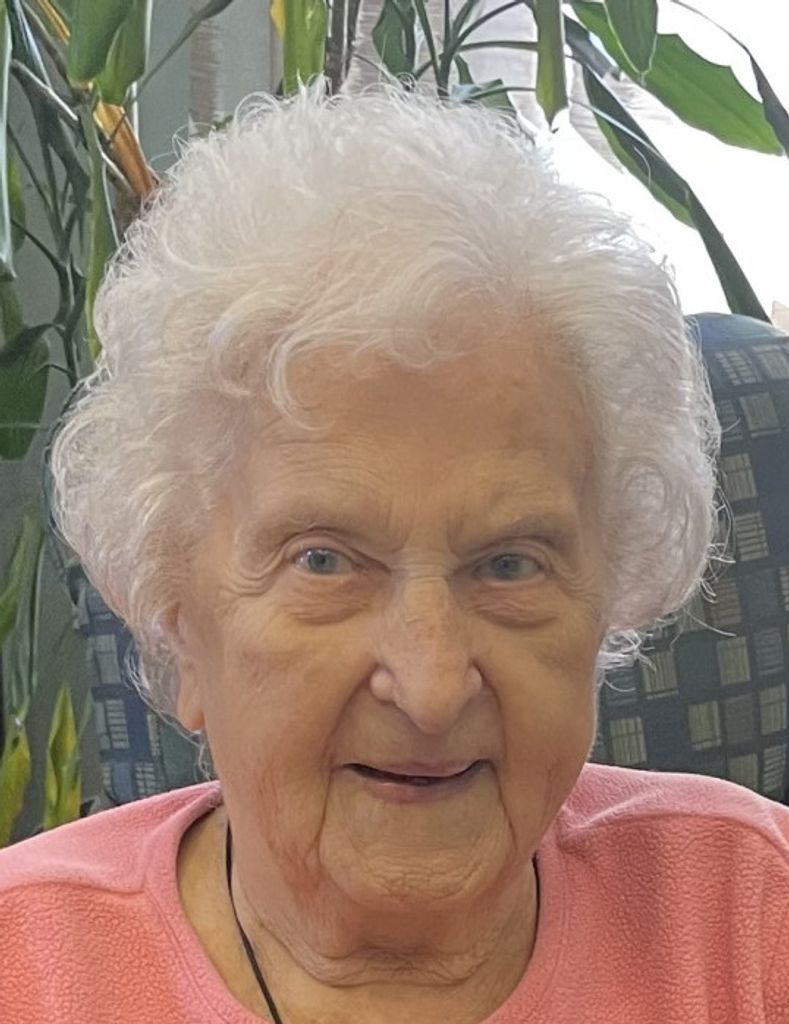 Hilde M. (Madler)  Hura