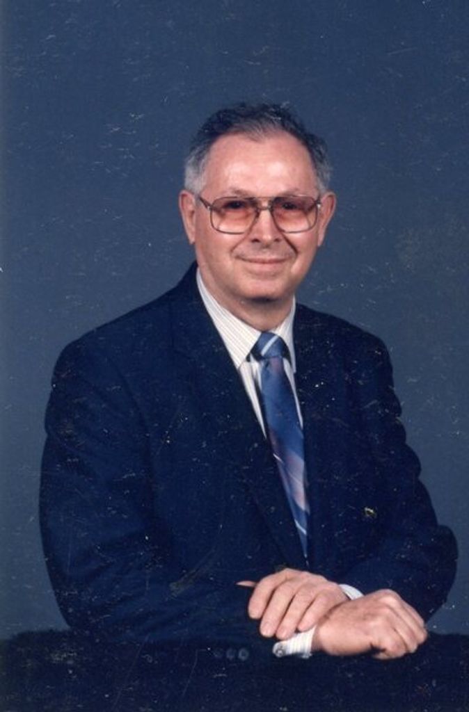 Robert "Max" Roberts Profile Photo