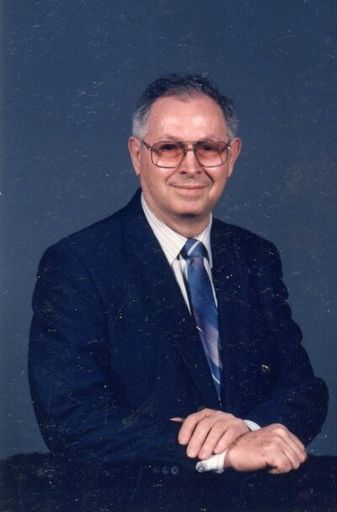 Photo of Robert "Max" Roberts