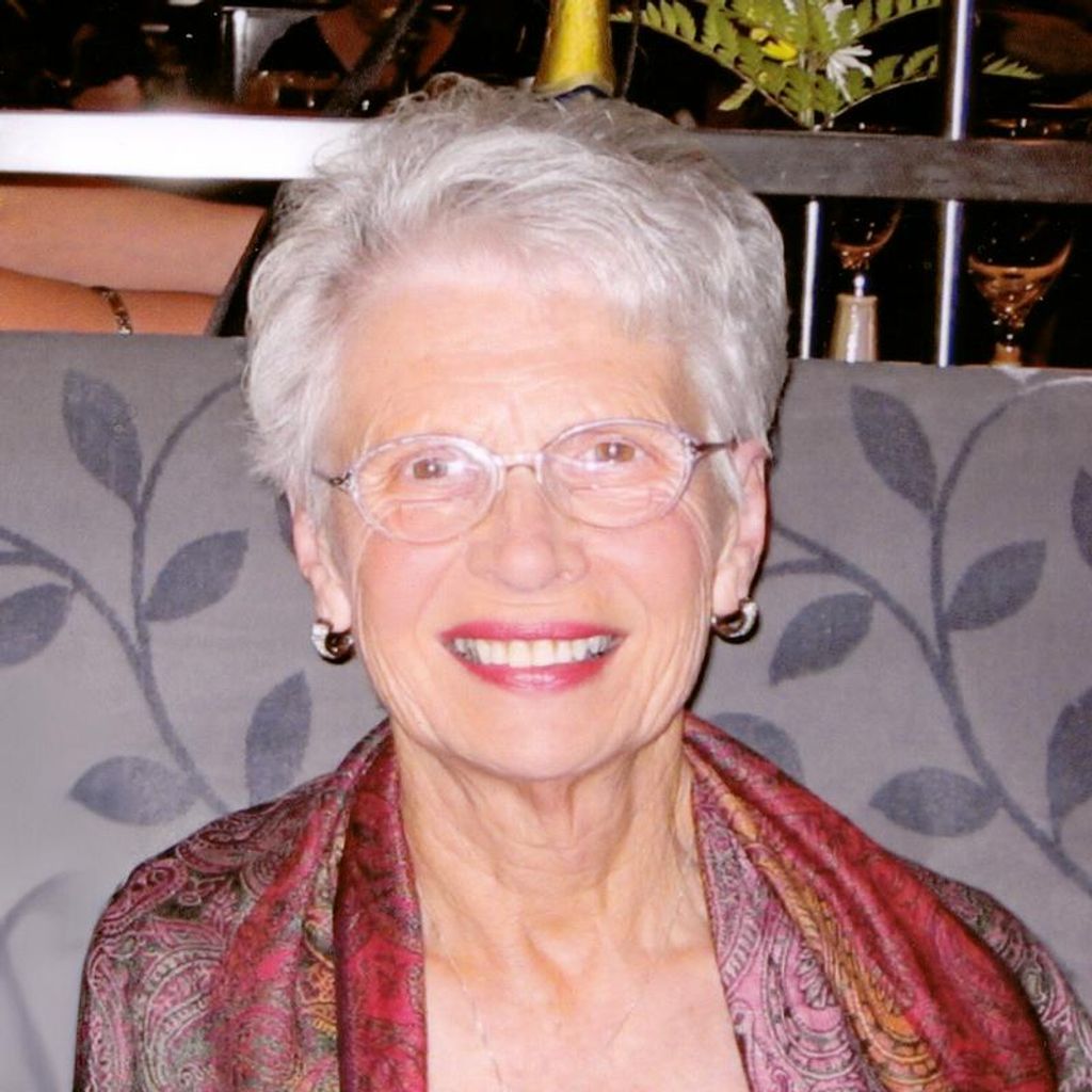 Esther Walenga Profile Photo