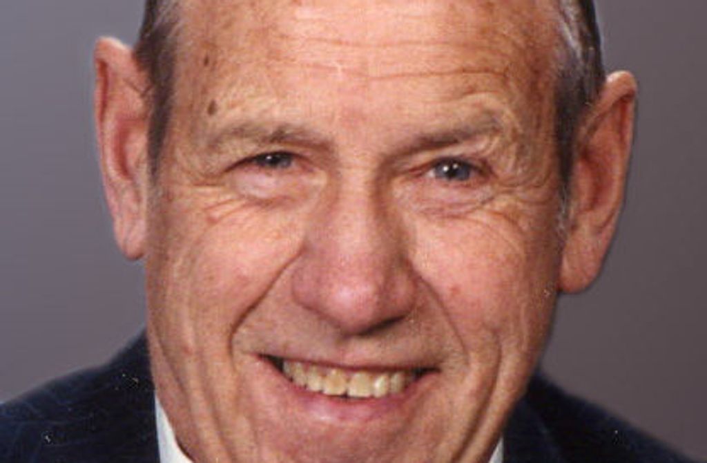 Earl E. Austerschmidt