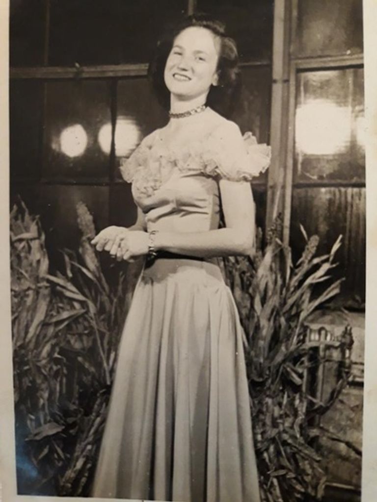 Helen Louise Warmack Profile Photo