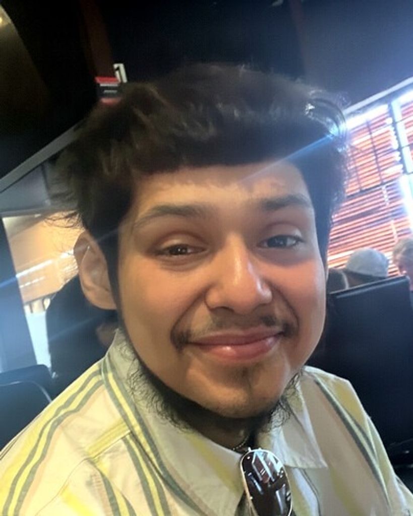 Michael Vidal Benavides Jr. Profile Photo
