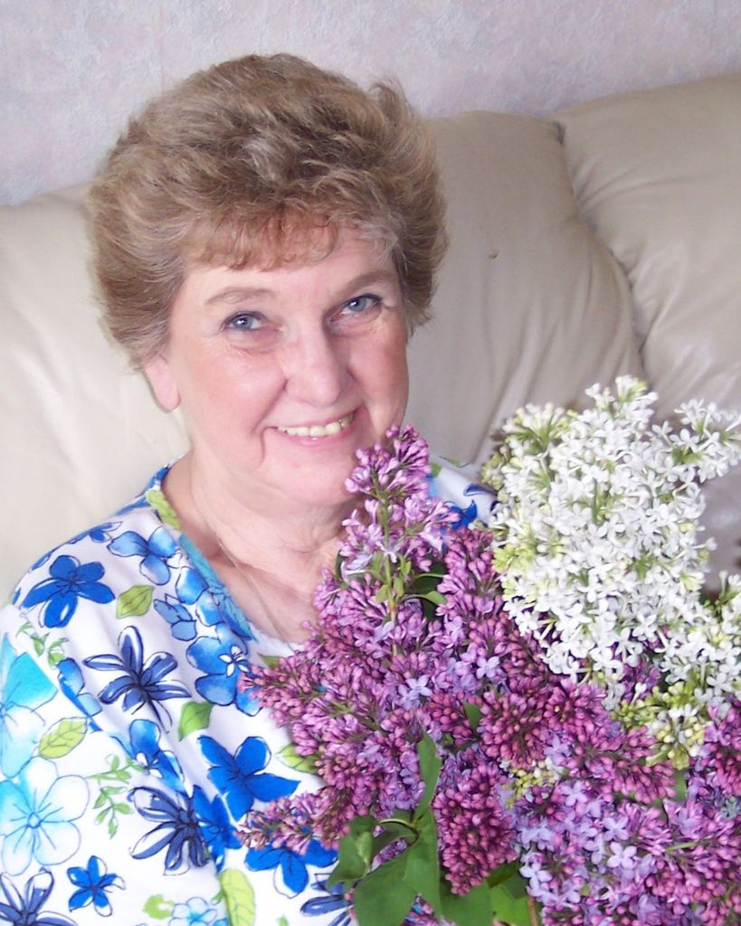Betty Lou Helen Stralow