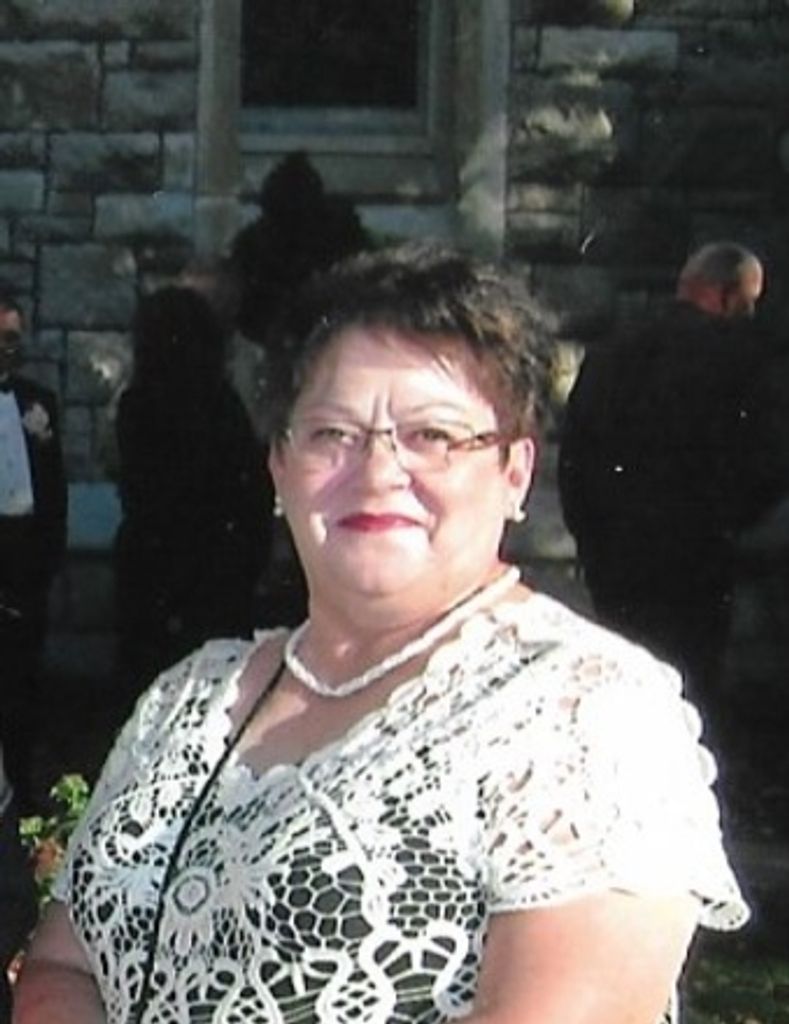 Pamela  Long