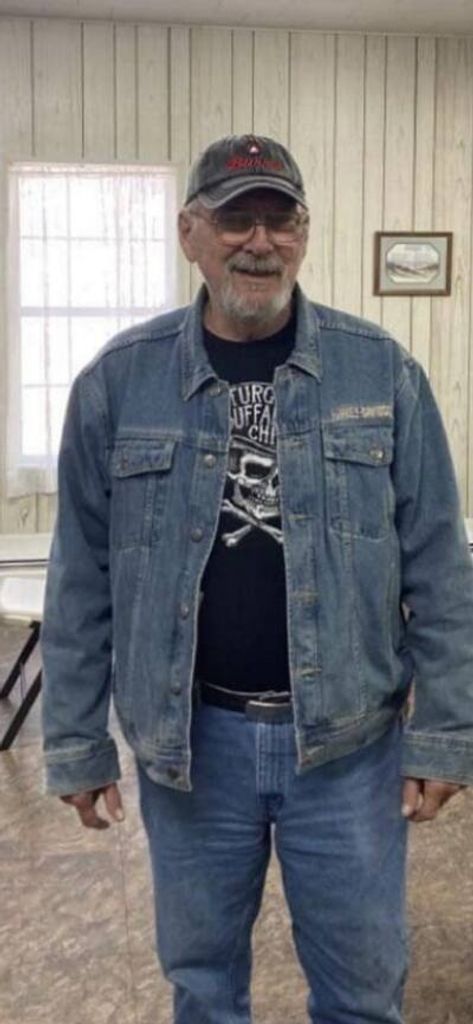Dennis Wayne Beach Profile Photo