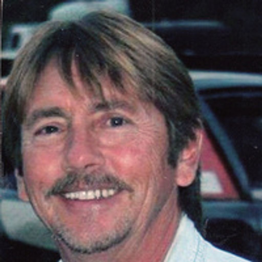 Richard  E Vansteenberg