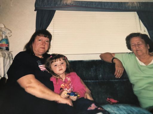 Evelyn (Howard)  Muncy photo gallery thumbnail 42 of 68
