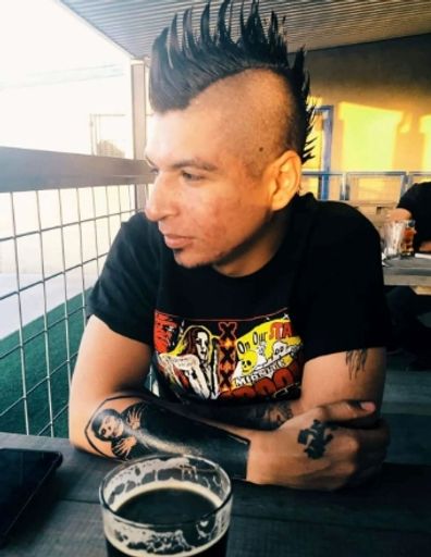 Enrique Castillo Jr. Profile Photo