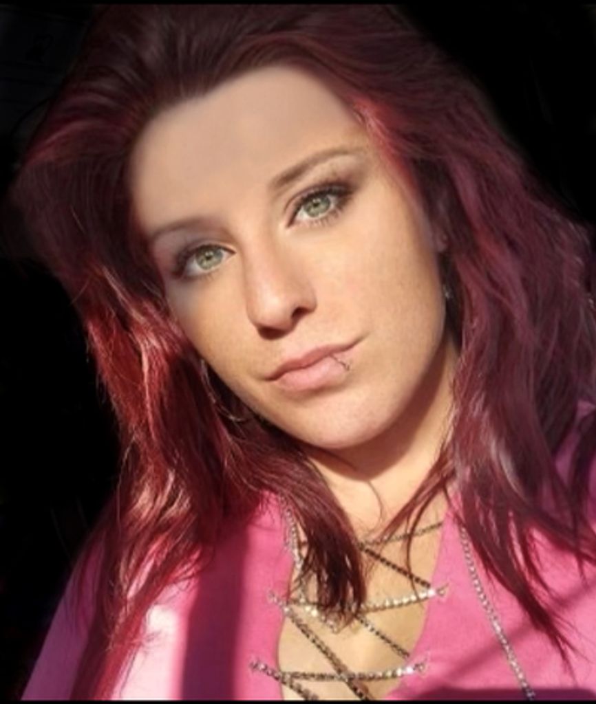Sarah Jane Halcomb Profile Photo