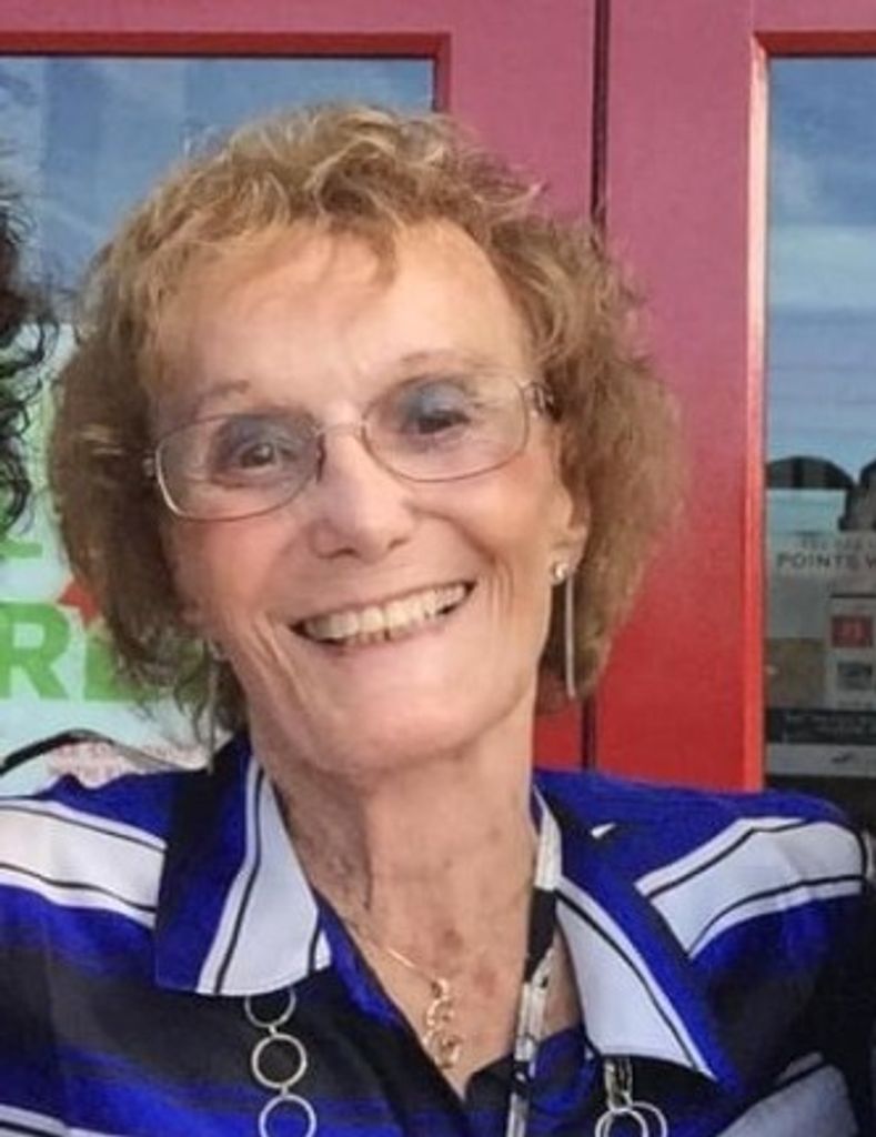 Evelyn Mayer