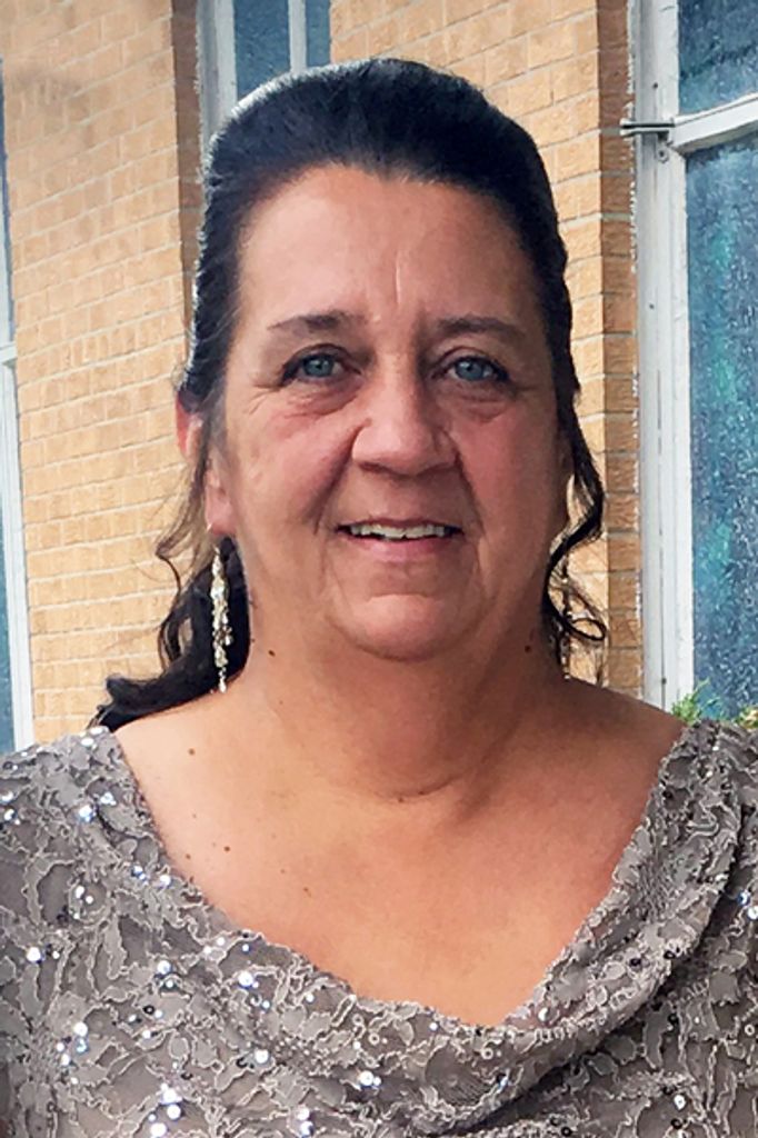 Mitzi 'Michelle' Cooper Profile Photo