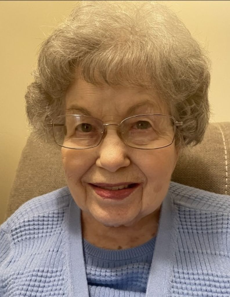 Iris Eileen (Reynolds)  Short/Shell Profile Photo