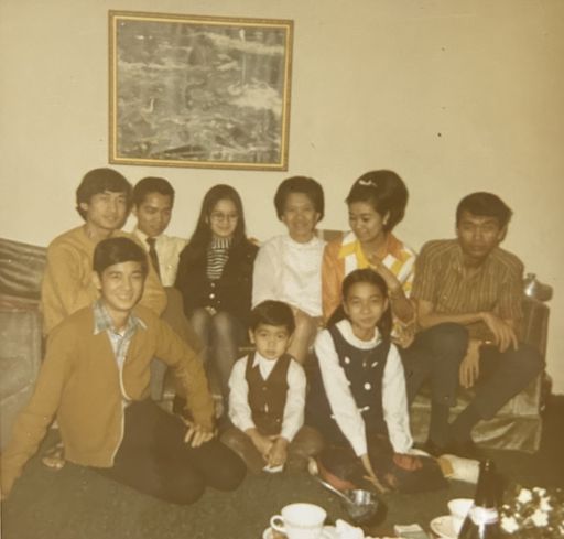 Efren Songalia Allenegui photo gallery thumbnail 6 of 39