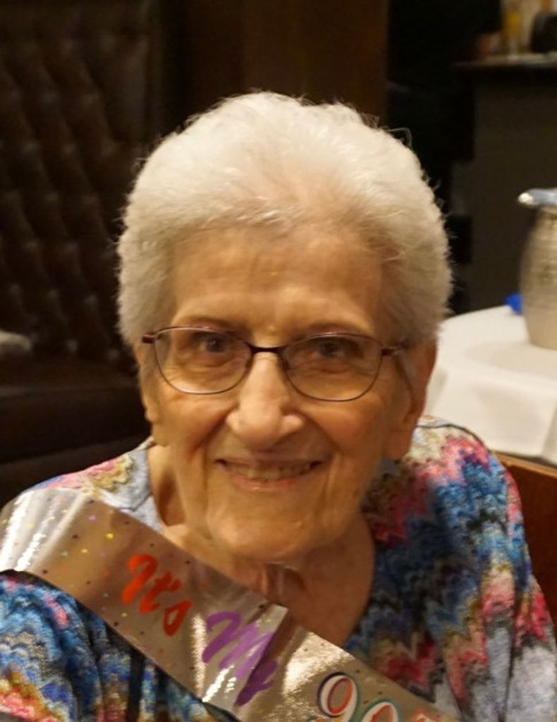 Louise G Finelli Profile Photo