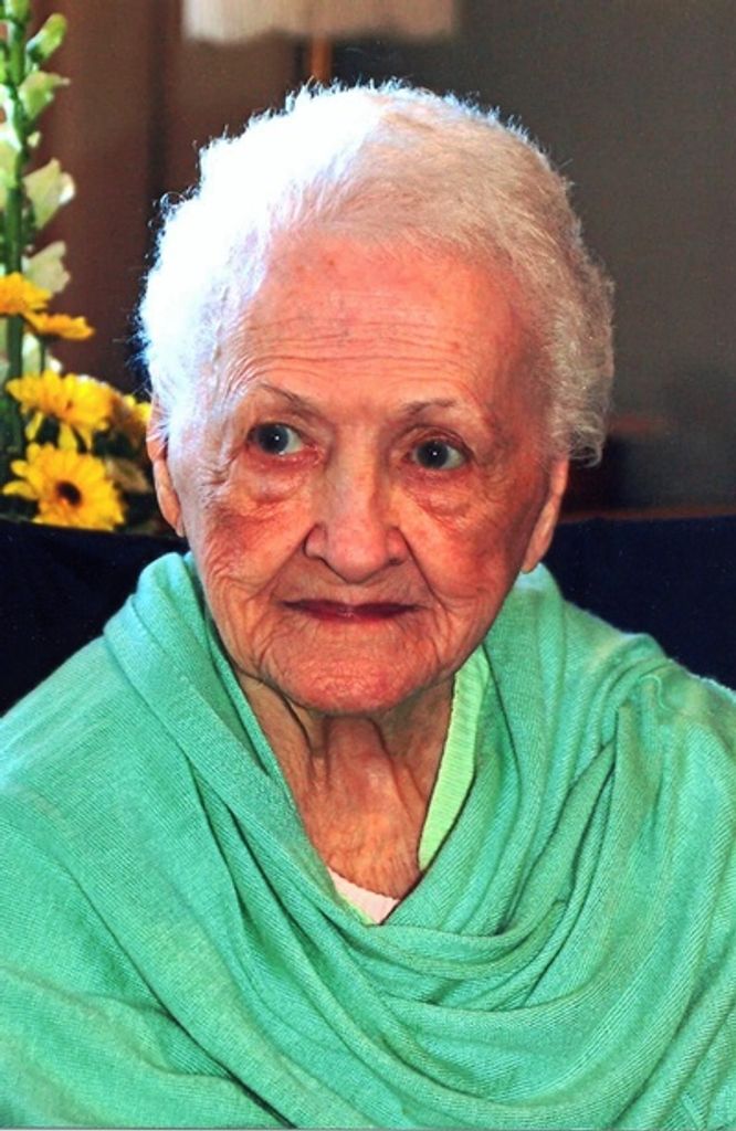 Estelle Poreda Profile Photo