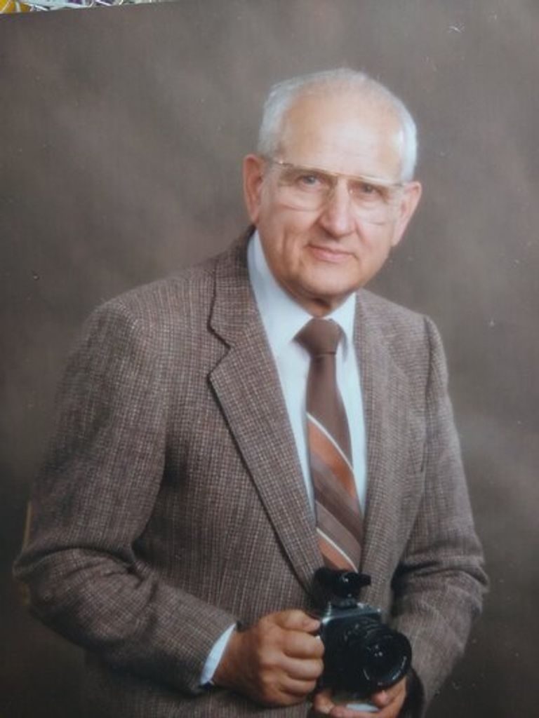 Basil Pecknyo Profile Photo