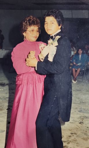 Hilaria Cardenas photo gallery thumbnail 12 of 40