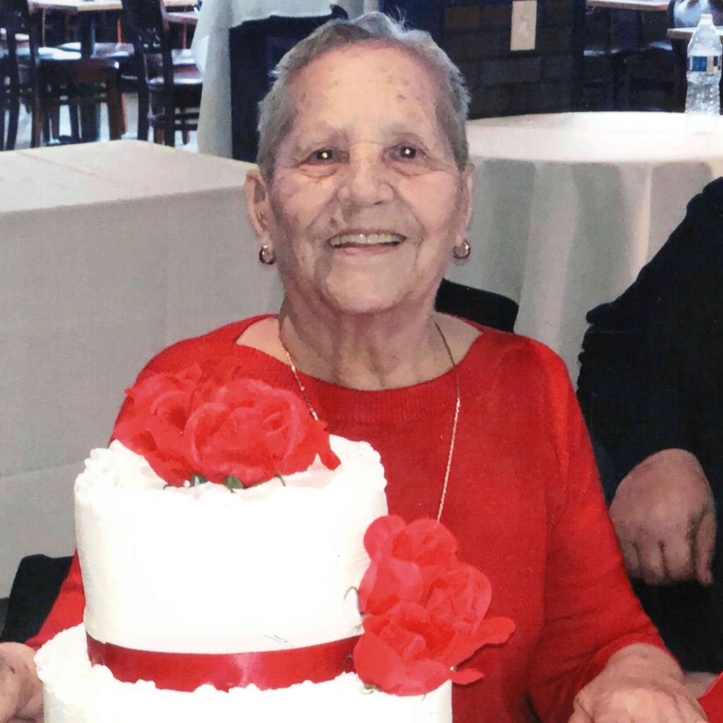 Julia Cervantes Profile Photo