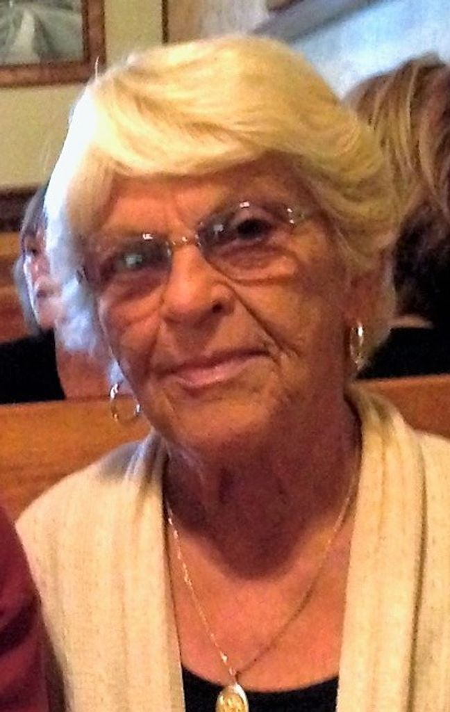 Helen Louise Thompson Profile Photo