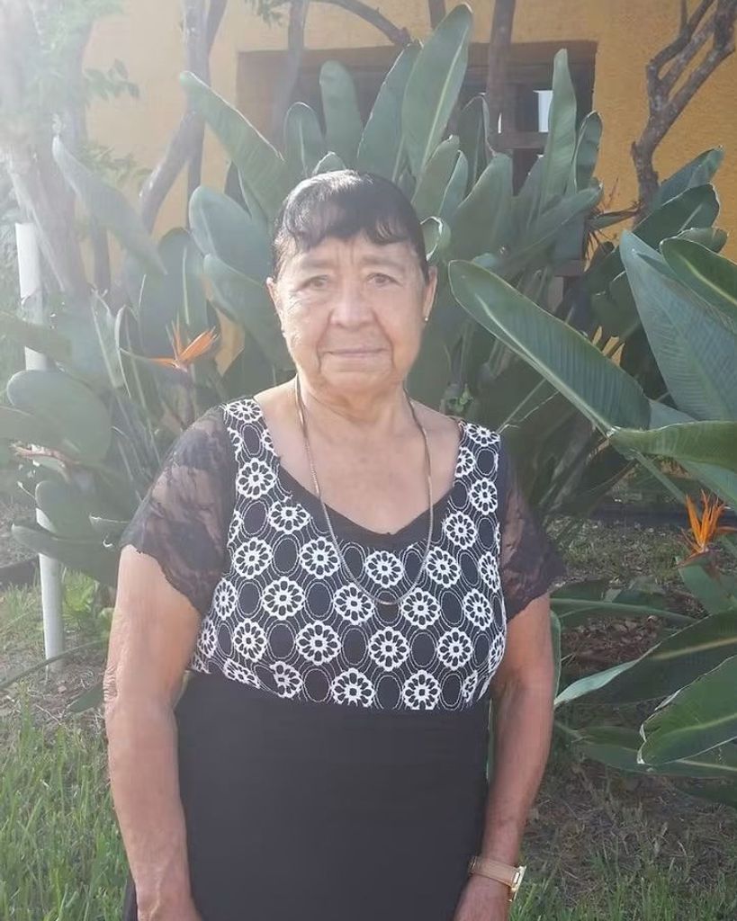 Maria Isaura Garza Profile Photo