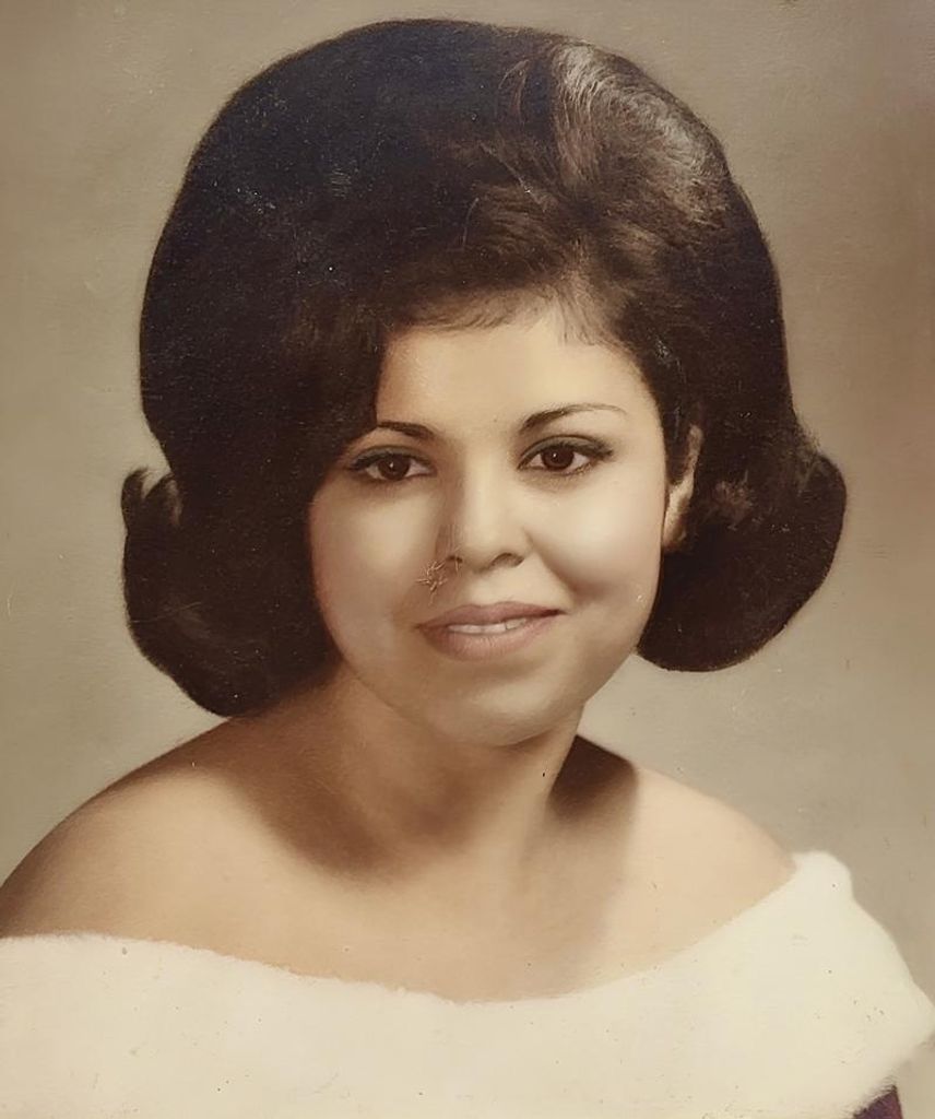 Yolanda Torres Trejo Profile Photo