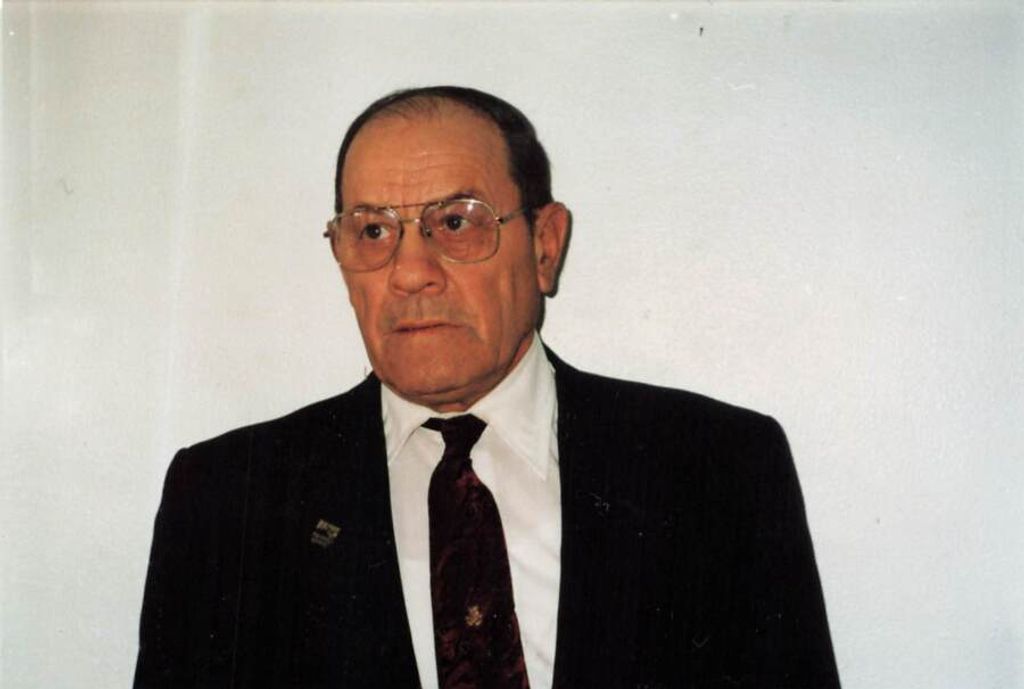 Robert Weber Profile Photo