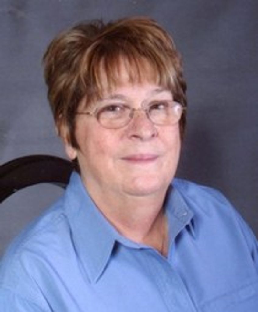 Diana Kay (Halvorson)  Cihlar Profile Photo