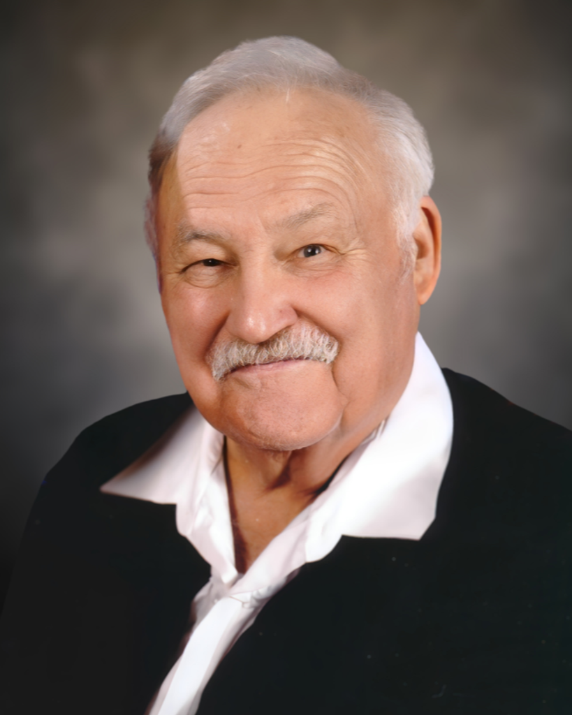 Glenn  Mohns