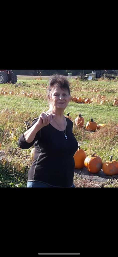 Gloria M. Hess (Nee Taurino)