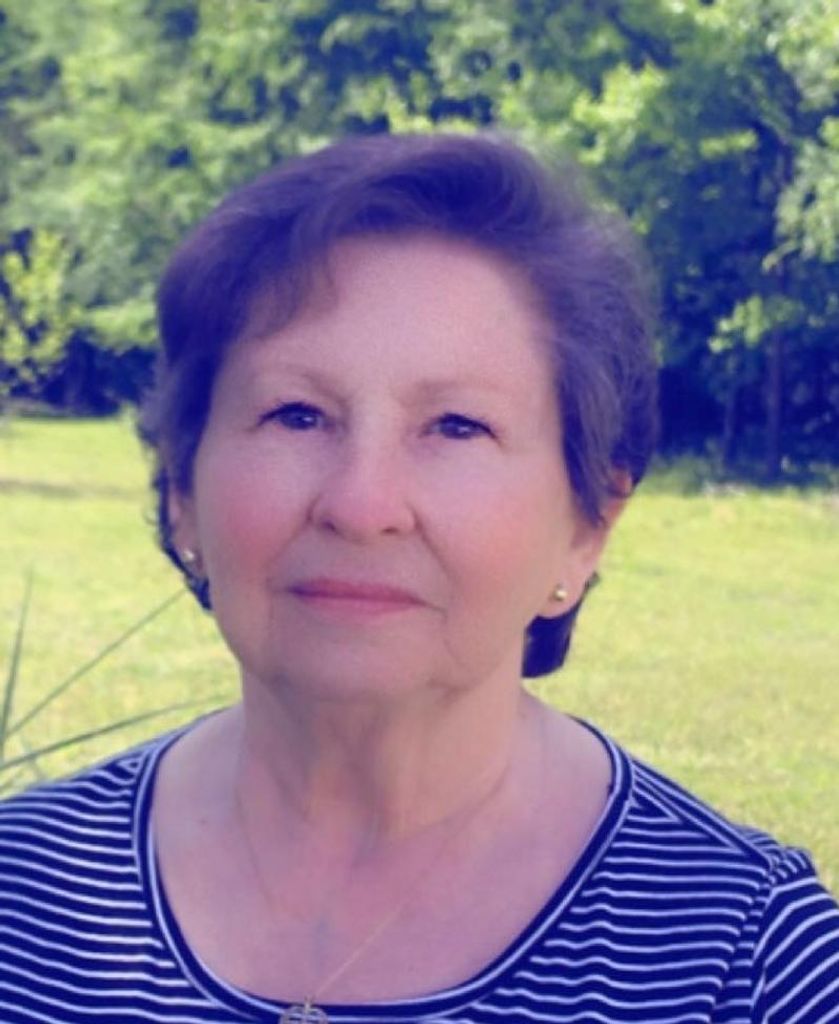 Lola Hathcock Adamson Profile Photo