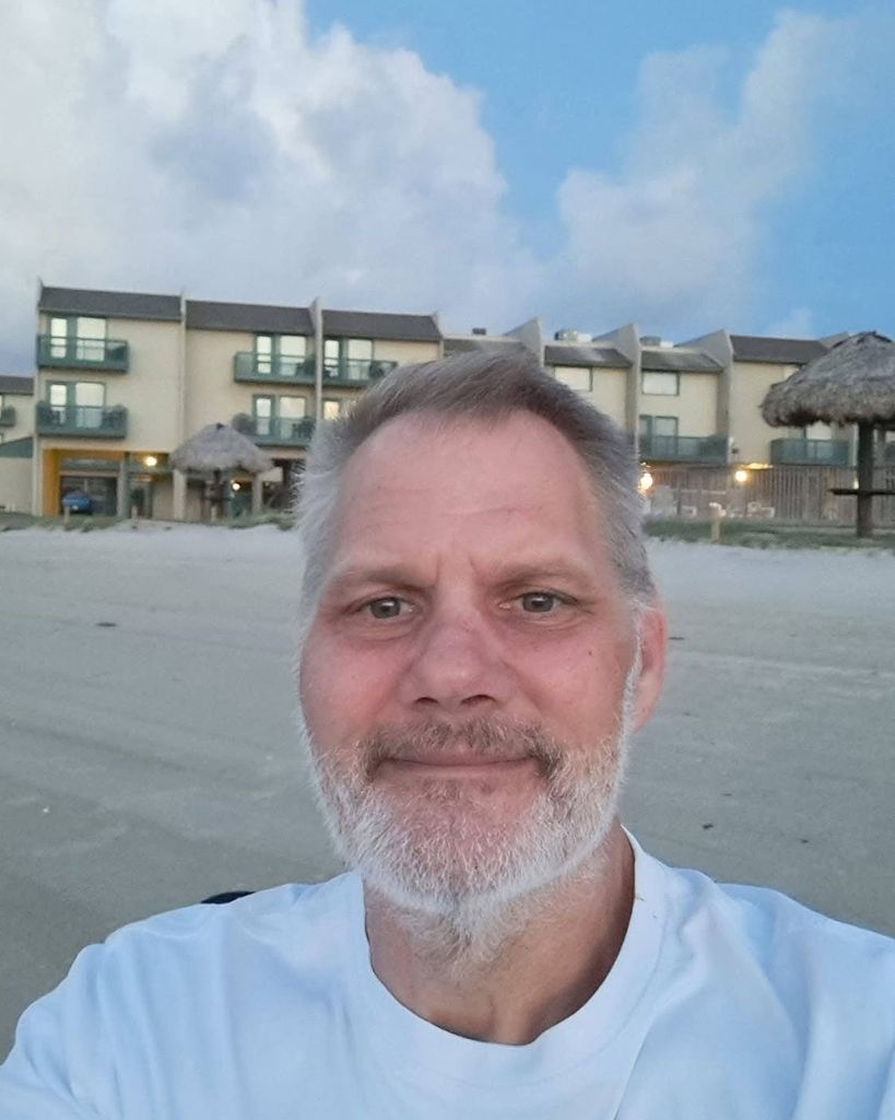Aaron R. Flora Profile Photo